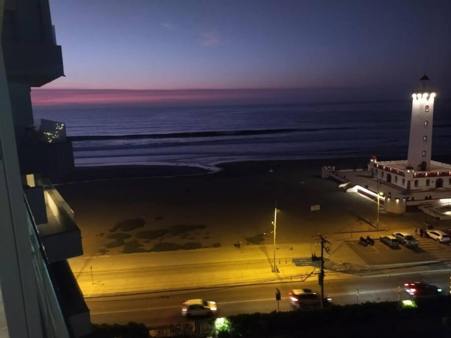 Depto. Frente A La Playa Con Hermosa Vista Al Mar Y Faro La Serena Appartement Buitenkant foto